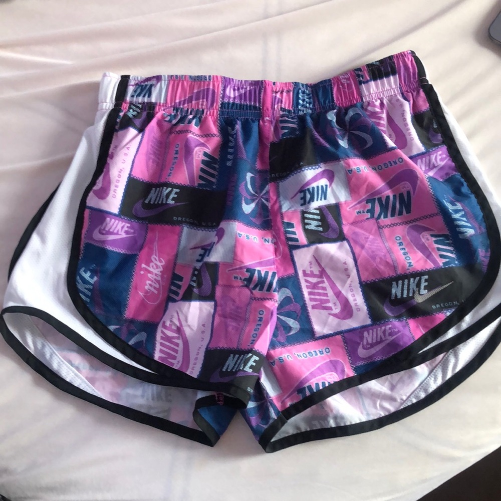 Women’s Nike Tempo Shorts
